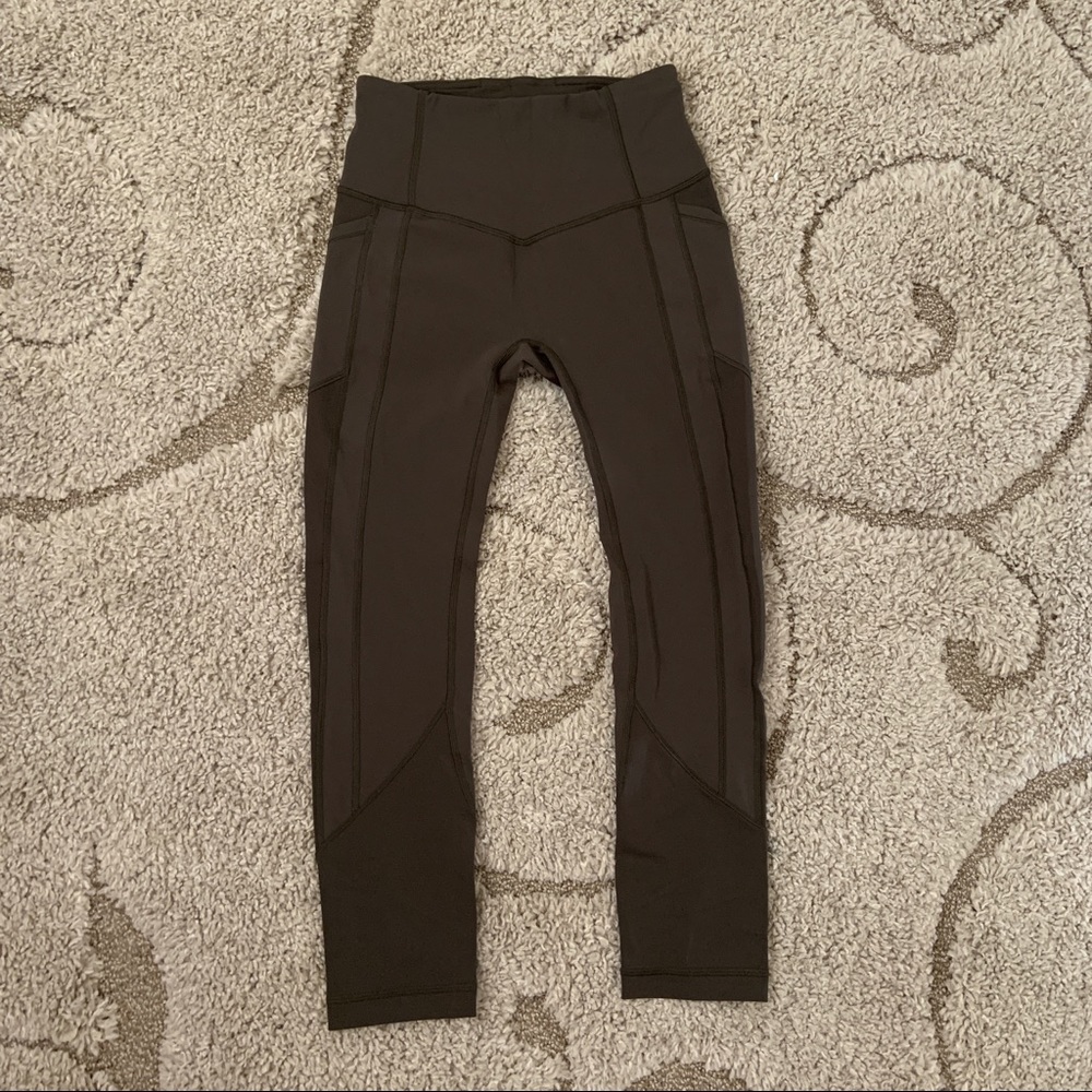 NWOT Lululemon all the right places ll 23'